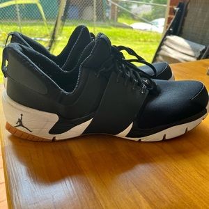 Jordan’s Black, bubblegum bottoms Size 13